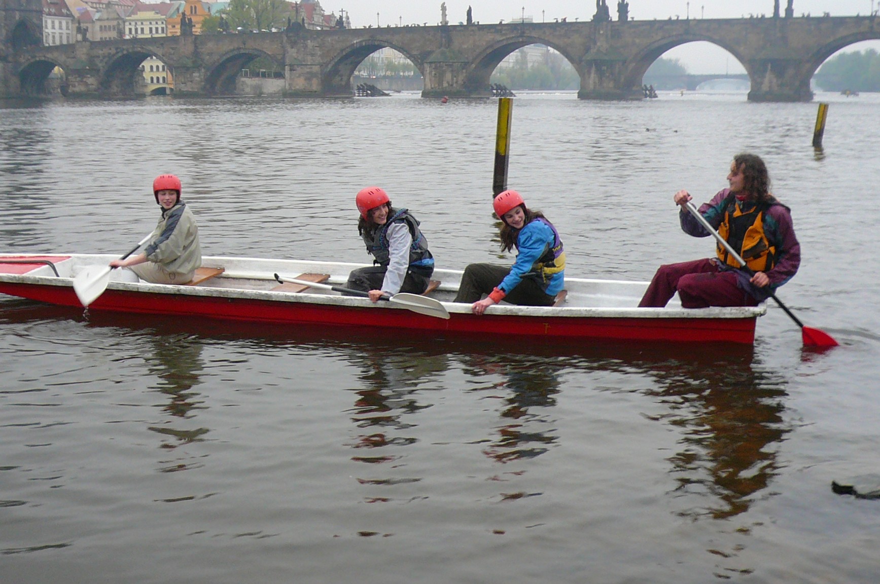 CAL 2008 04 Studna jez za vecera septa 04